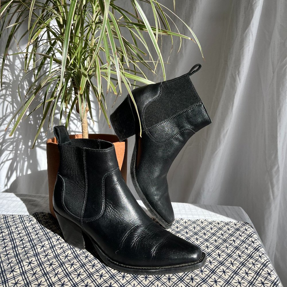 Everlane Western Boot in Black